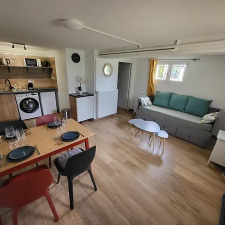 A Pau Apartment Lons
